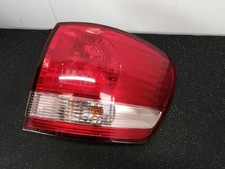 TOYOTA AVENSIS VERSO MK1 OUTER DRIVER RIGHT REAR TAIL LIGHT 2001-2003 8155144090