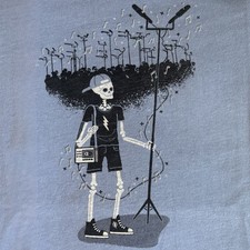 SKELETON WITH MICROPHONE Grateful Dead T-Shirt By Tour Bus. MEDIUM Preowned NV