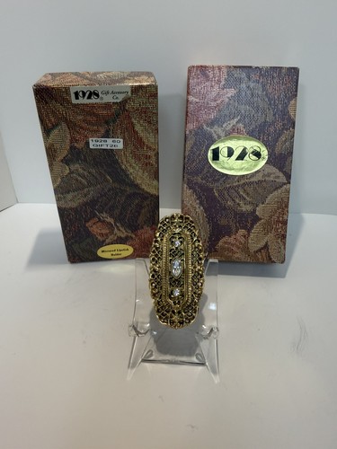 Vintage 1928 gold tone - gold,