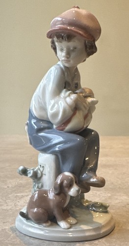 Lladro 332 porcelain boy - n-332,