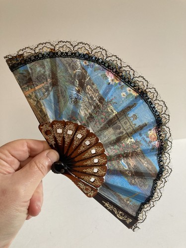 Vintage hand held fan gran - hand,