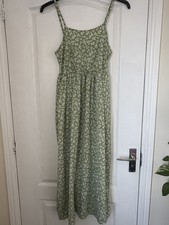 Size Small Women’s Clothing