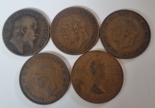 Old pennies different heads - old,