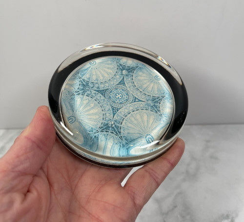 Daphne pain paperweight - pain,