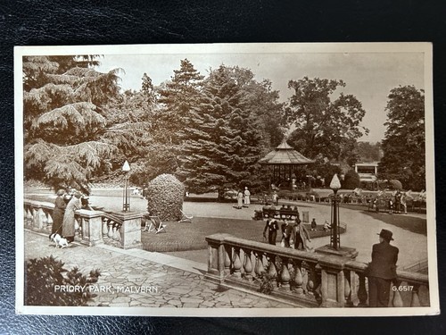 Malvern priory park - priory,