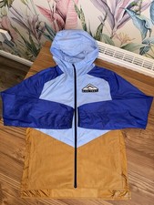 Nike Trail Running Windrunner windbreak  Jacket.