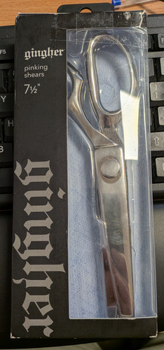 Fiskars inch steel pinking - steel,