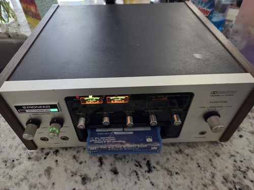 Pioneer 100 track player - h-r, 8