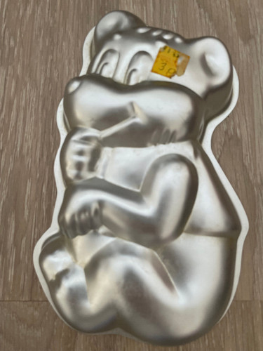 Wilton teddy bear cake - teddy,