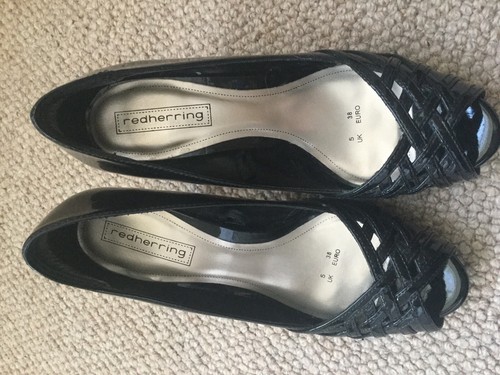 Peep toe stiletto shoe - peep, shoe,