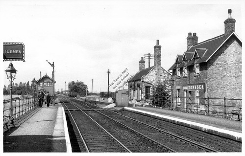 1953 torksey train station - train,