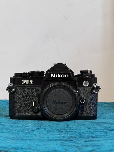 Nikon fe2 black camera body - nikon,