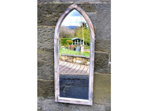 Metre huge wooden gothic - huge,