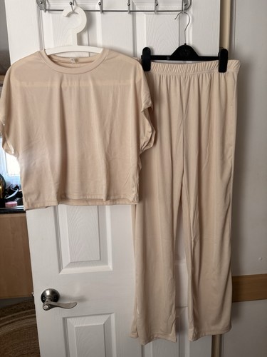 Women beige piece - women’s, lounge