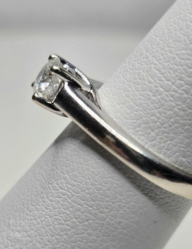 Round brilliant diamond - round,