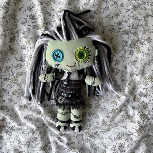 Monster high friends - friends, frankie