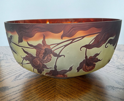 Art nouveau style cameo glass - nouveau,