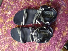 Merrell Women's Walking Sandals Size 6