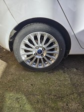 Alloy wheel 195 50 R16 Ford Fiesta Titanium Alloy wheel 195 50 R16