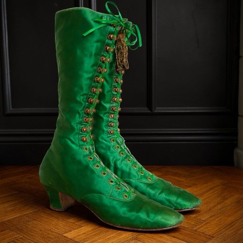 Antique emerald green silk - emerald,