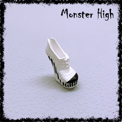 Monster high doll - monster,