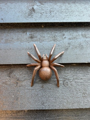 Large cast iron spider fence - large,