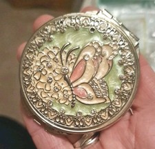 PAST TIMES ENAMELLED VICTORIAN GREEN/BEIGE/GEMS/BUTTERFLY  COMPACT MIRROR Read*