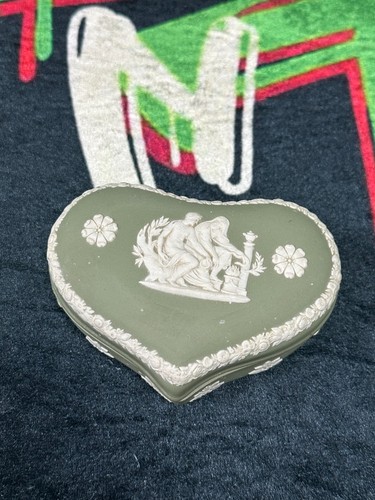 Wedgwood jasperware sage green - jasperware,