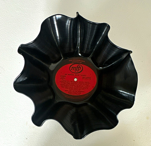 Vinyl decorative bowl - 💽,