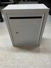Salsbury Industries 2240Au