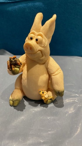 Piggin phobia 1995 figurine - piggin,