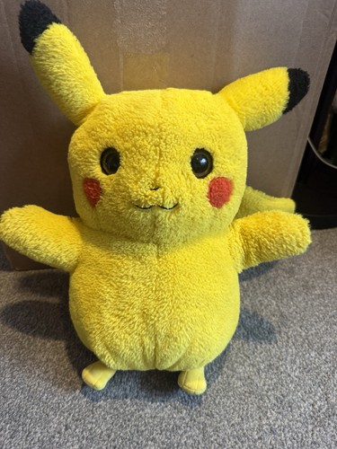 Pokémon pikachu plush - 14",