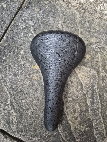 Vintage team saracen - saracen, saddle