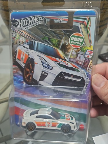 Hot wheels 2017 nissan - nissan, 711