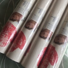 Linda Barker crown Wallpaper