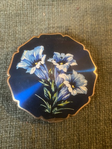 Vtg stratton compact - vtg, enamel