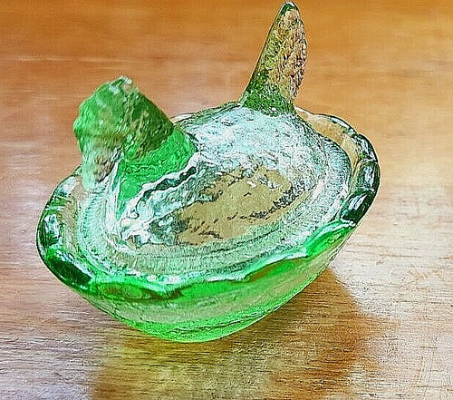 Mini chicken hen - mini,