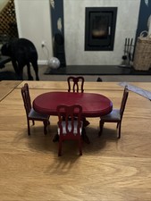 1:22 Scale Mahogany Dining Table And Four Chairs