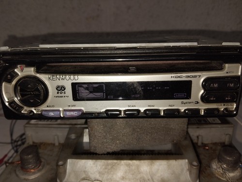 Kenwood kdc 3027 - fm, head