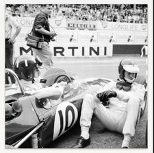 GRAHAM HILL N JIM CLARK F1
