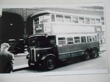 LONDON TRANSPORT BUS - LT 439