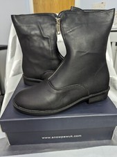 Snow Paw Black  Mid Length Zip Boots Size UK 7