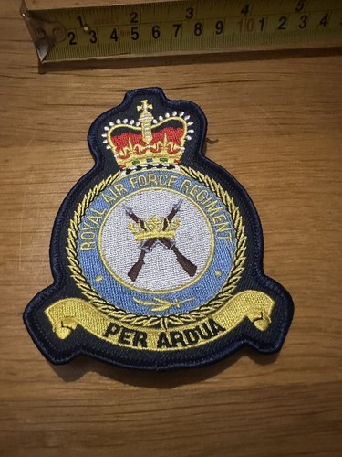 Patch badges station - ,