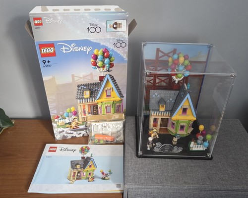 Lego house with display - lego, house,