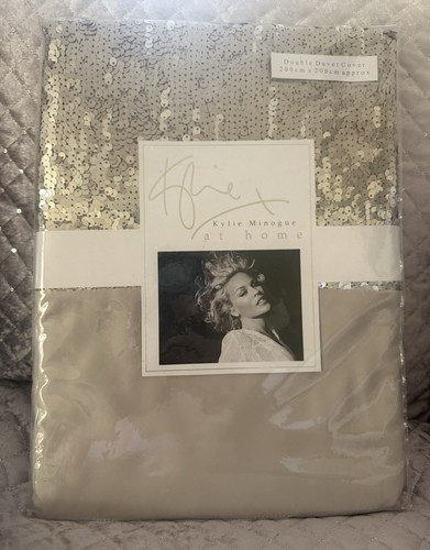 Stunning luxurious kylie - luxurious,