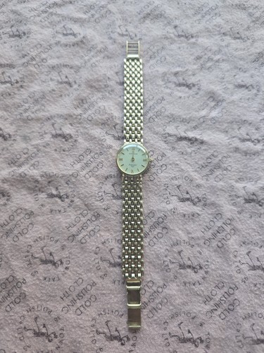 Vintage 9ct gold sovereign - vintage,