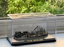 THE SMILER Mini Roller Coaster Model diorama with display case Alton Towers