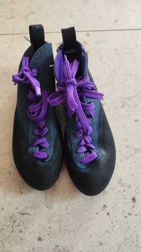 Scarpa rock climbing caving - rock,