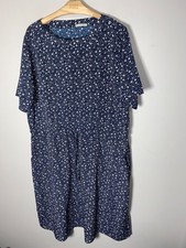 Sarah Pacini navy blue floral knee length dress short sleeve size 20
