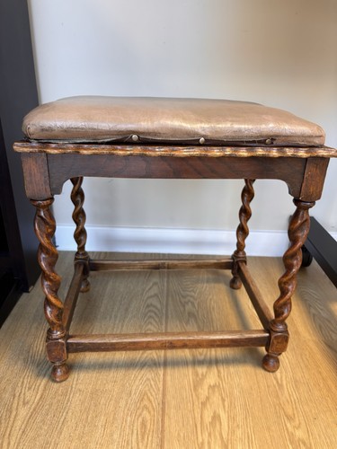 Antique piano stool - piano, turned